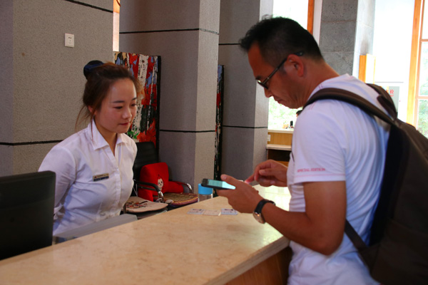 把最美的贊 點(diǎn)給奮戰一線(xiàn)的員工